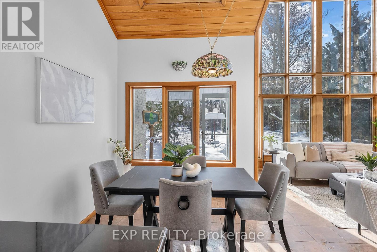 4169 Niagara River Parkway, Fort Erie (Black Creek), Ontario  L2A 5M4 - Photo 14 - X12753380