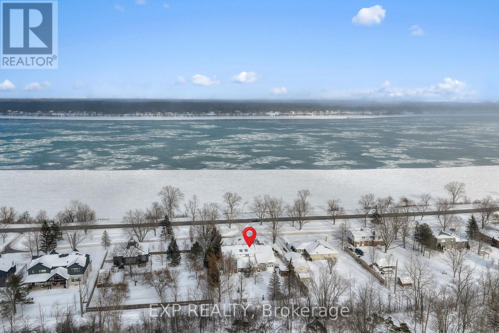 4169 Niagara River Parkway, Fort Erie (Black Creek), Ontario  L2A 5M4 - Photo 4 - X12753380
