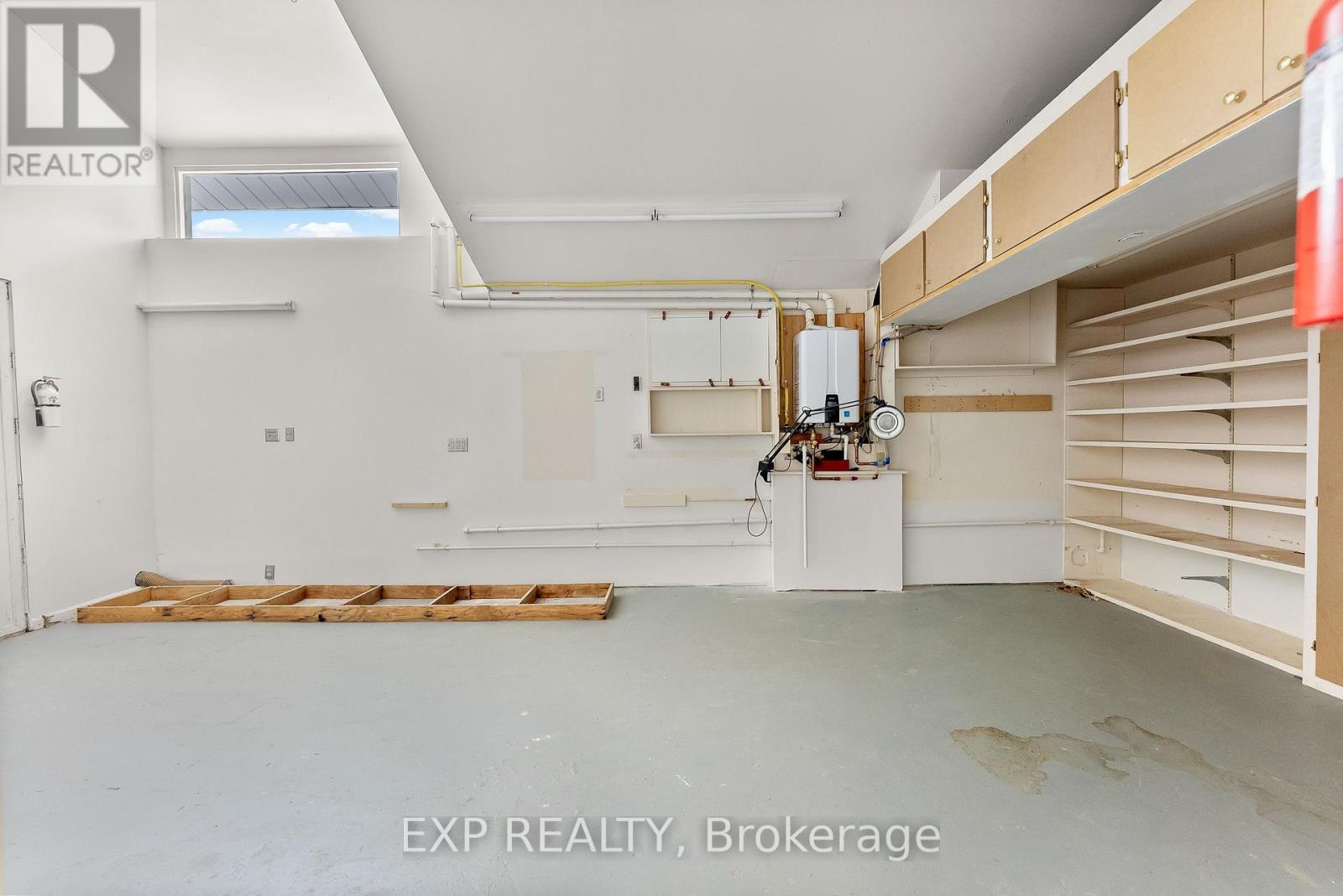 4169 Niagara River Parkway, Fort Erie (Black Creek), Ontario  L2A 5M4 - Photo 40 - X12753380