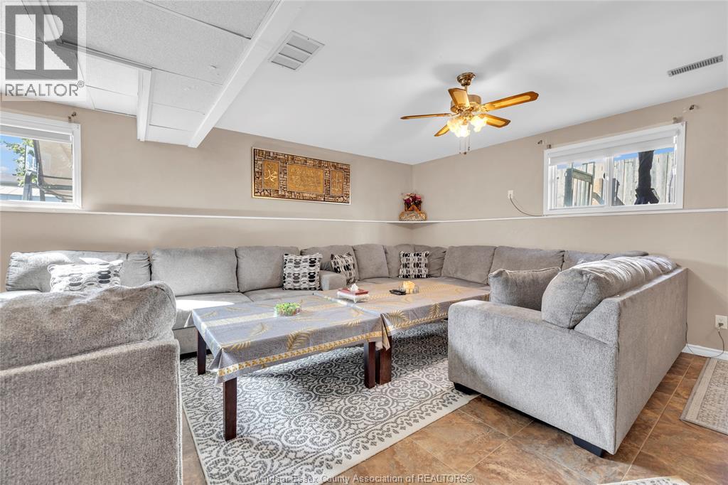 1812 Vicky Circle, Windsor, Ontario  N8W 5P6 - Photo 16 - 26002489