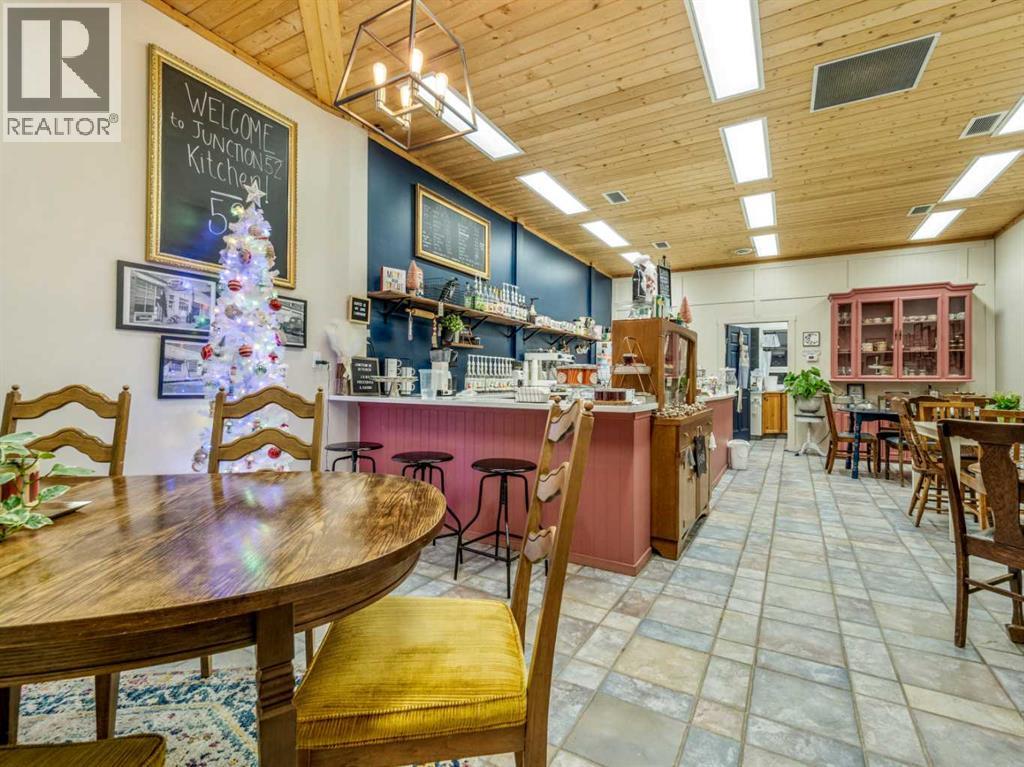 19 Broadway  N, Raymond, Alberta  T0K 2S0 - Photo 22 - A2184291