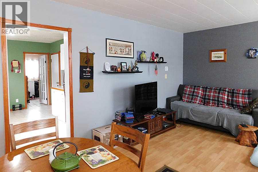 211 52 Avenue E, Claresholm, Alberta  T0L 0T0 - Photo 9 - A2275103