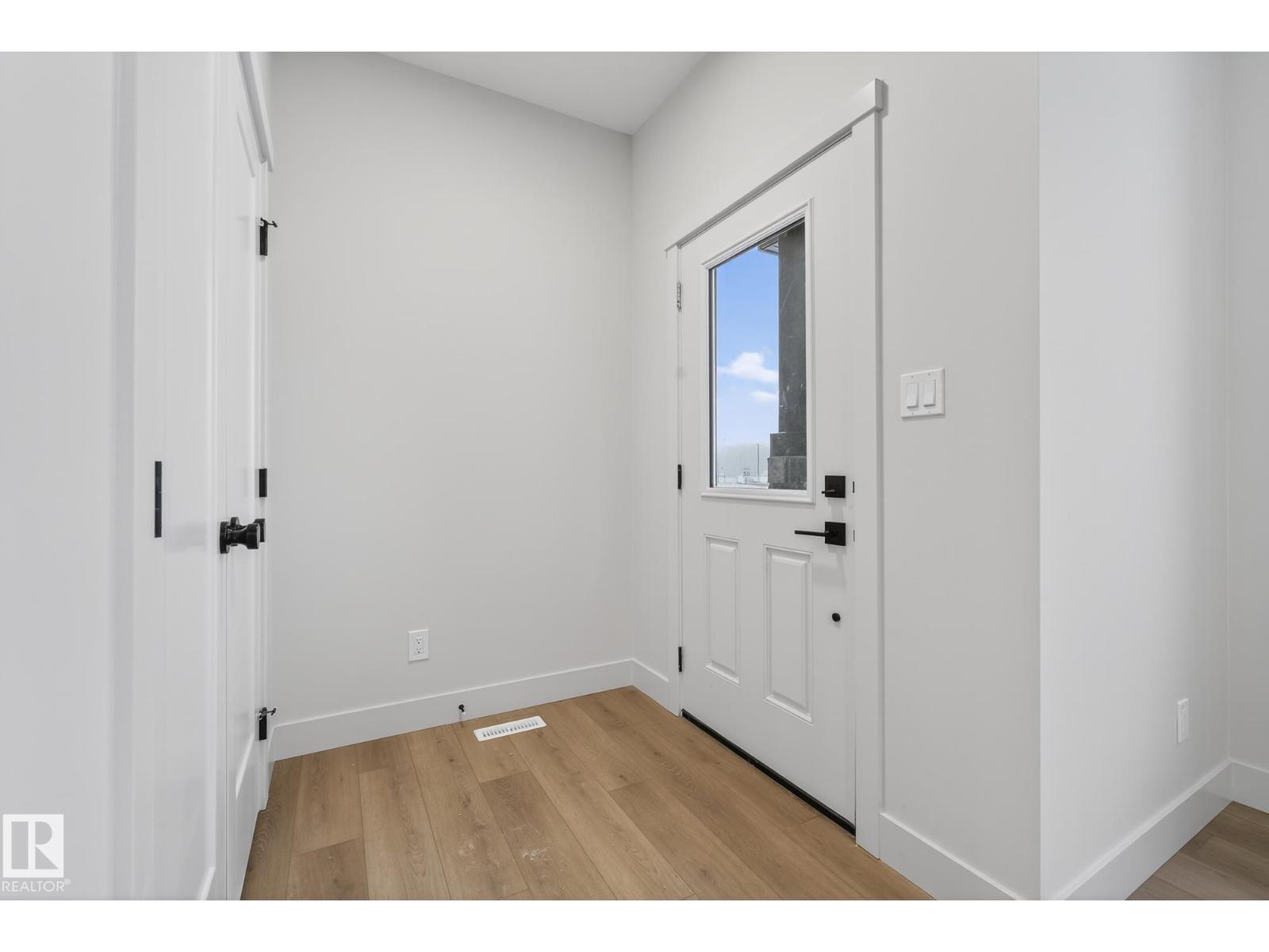 119 Brickyard Dr, Stony Plain, Alberta  T7Z 0A0 - Photo 4 - E4468482