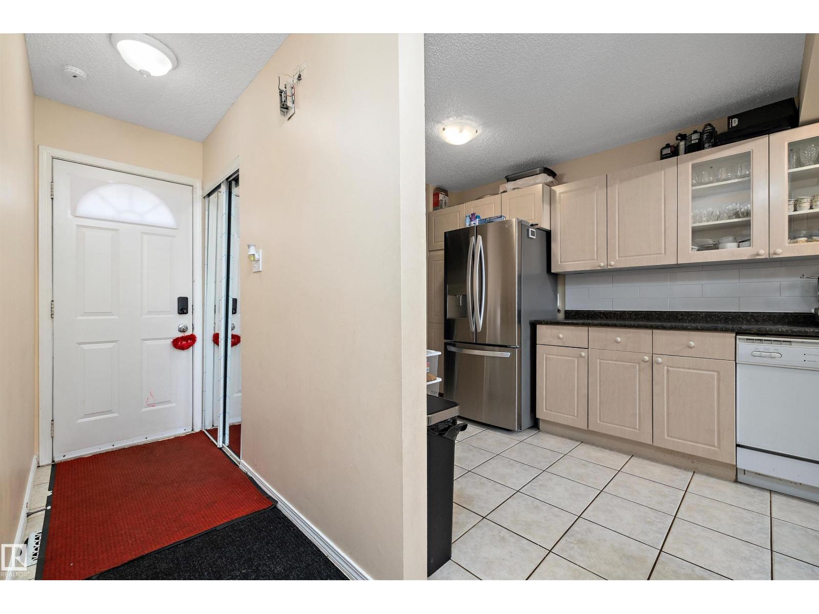 127 Cornell Co Nw, Edmonton, Alberta T5C 3C3 - Photo 4 - E4472042