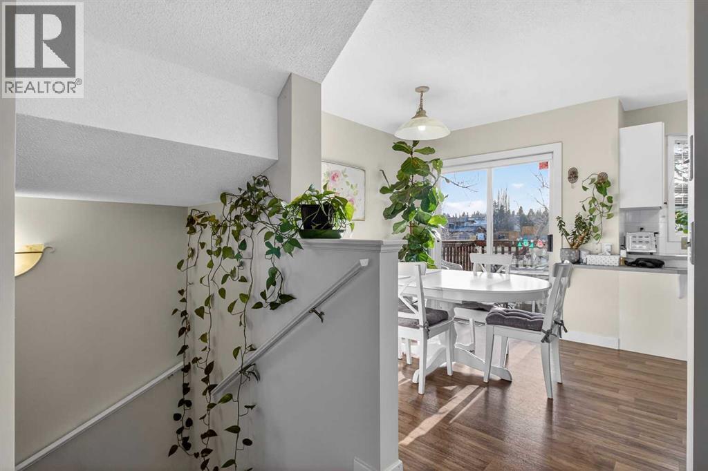 41 Sandarac Villas Nw, Calgary, Alberta  T3K 5B4 - Photo 5 - A2280756