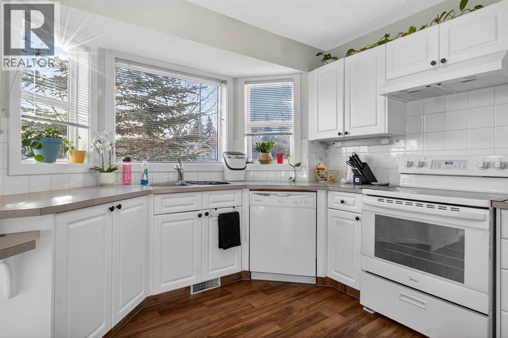 41 Sandarac Villas Nw, Calgary, Alberta  T3K 5B4 - Photo 13 - A2280756