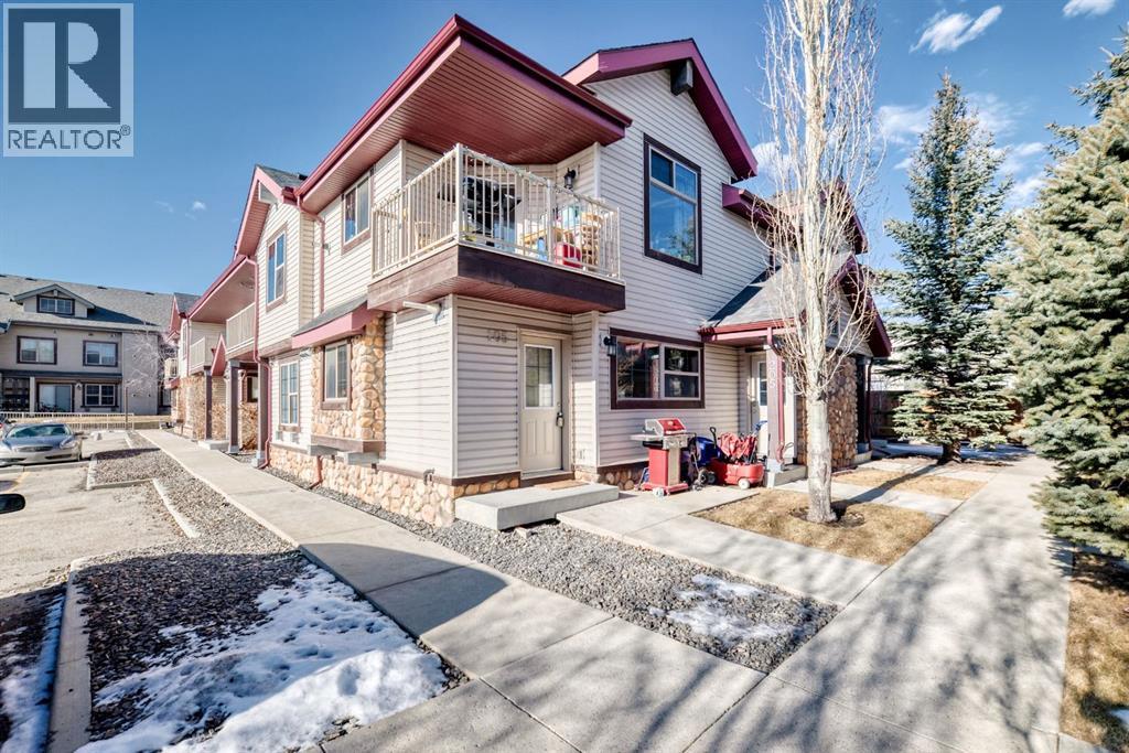 205, 27 Everridge Square Sw, Calgary, Alberta  T2Y 5J7 - Photo 1 - A2283075