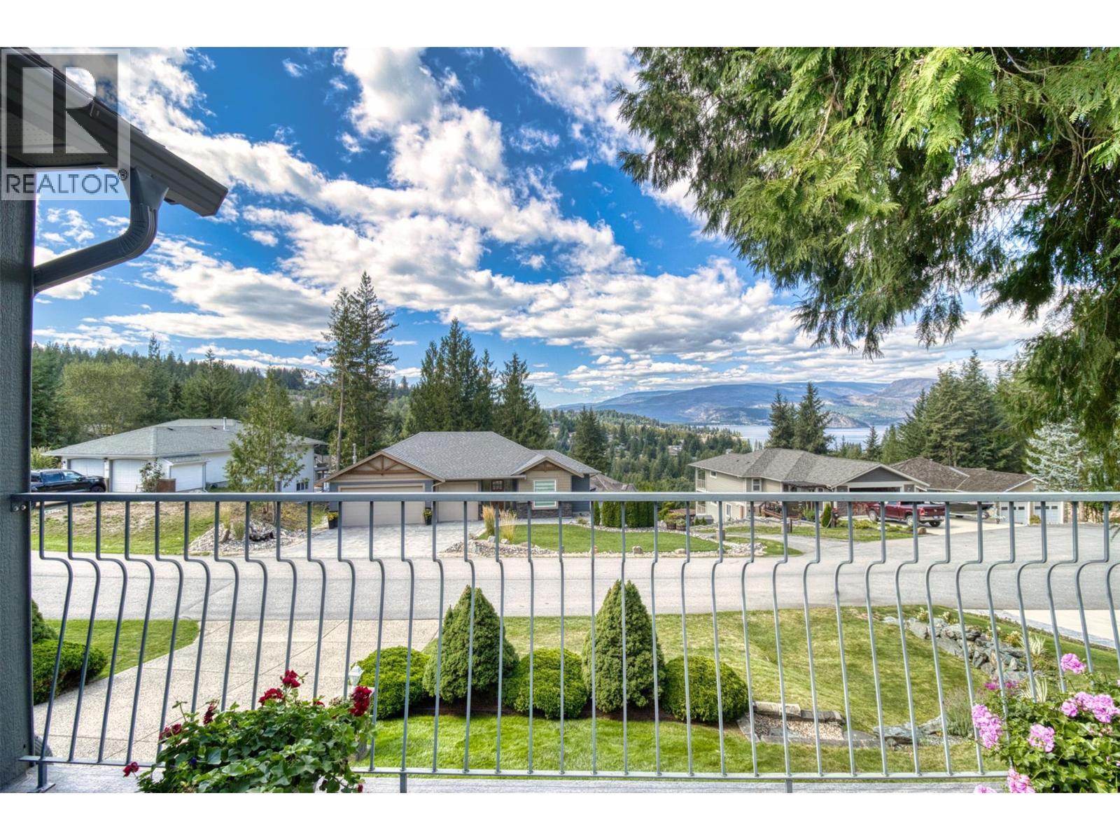 2592 Alpen Paradies Road Unit# 6, Blind Bay, British Columbia  V0E 1H1 - Photo 5 - 10373848