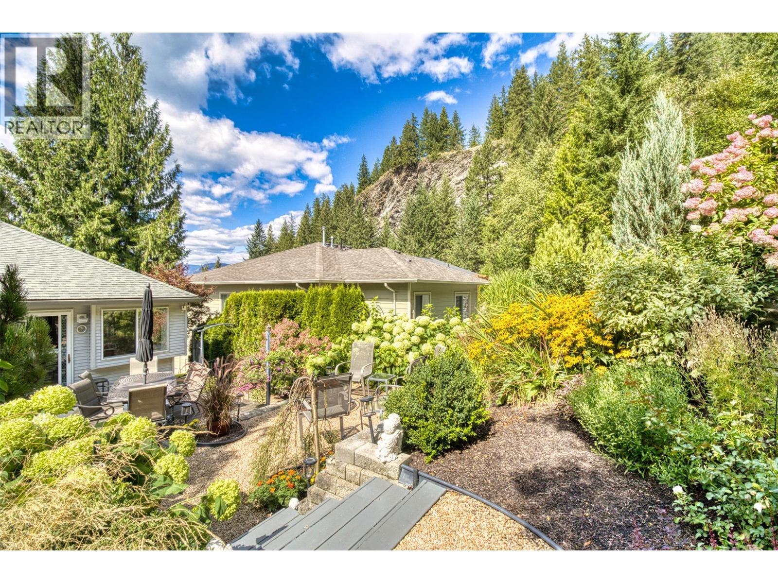 2592 Alpen Paradies Road Unit# 6, Blind Bay, British Columbia  V0E 1H1 - Photo 9 - 10373848