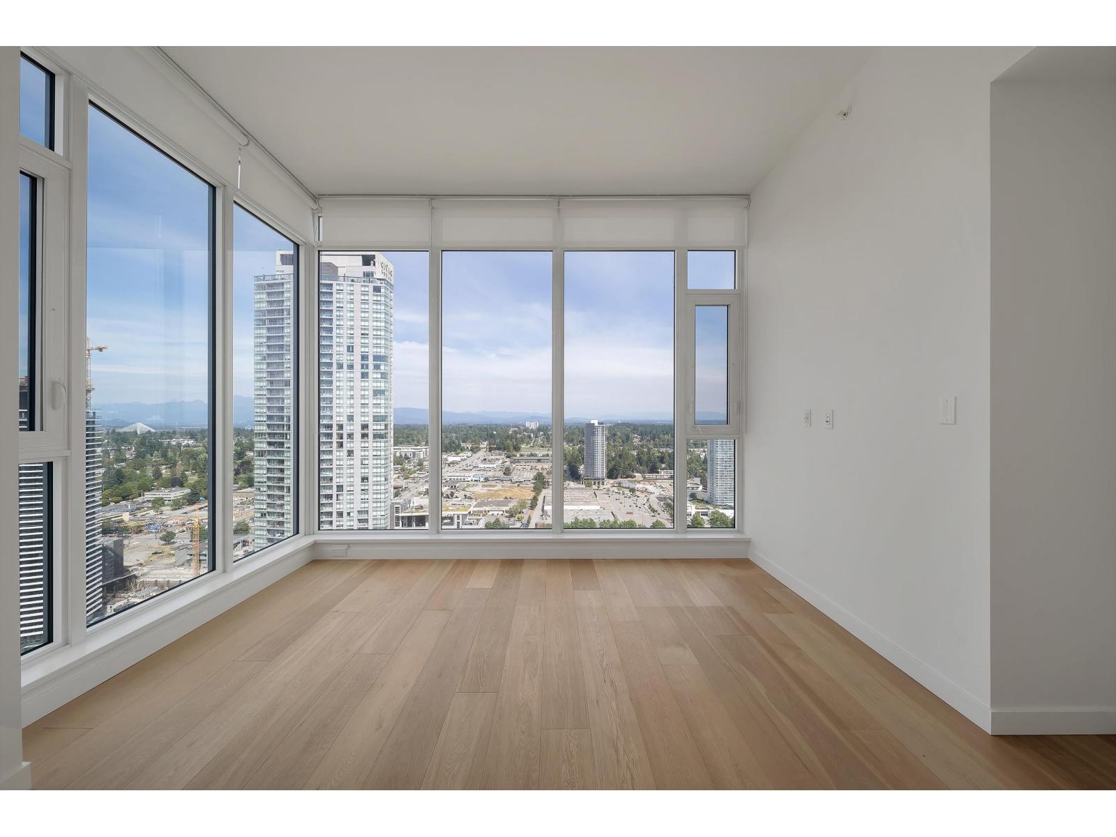 3705 13438 Central Avenue, Surrey, British Columbia  V3T 0N2 - Photo 8 - R3085962