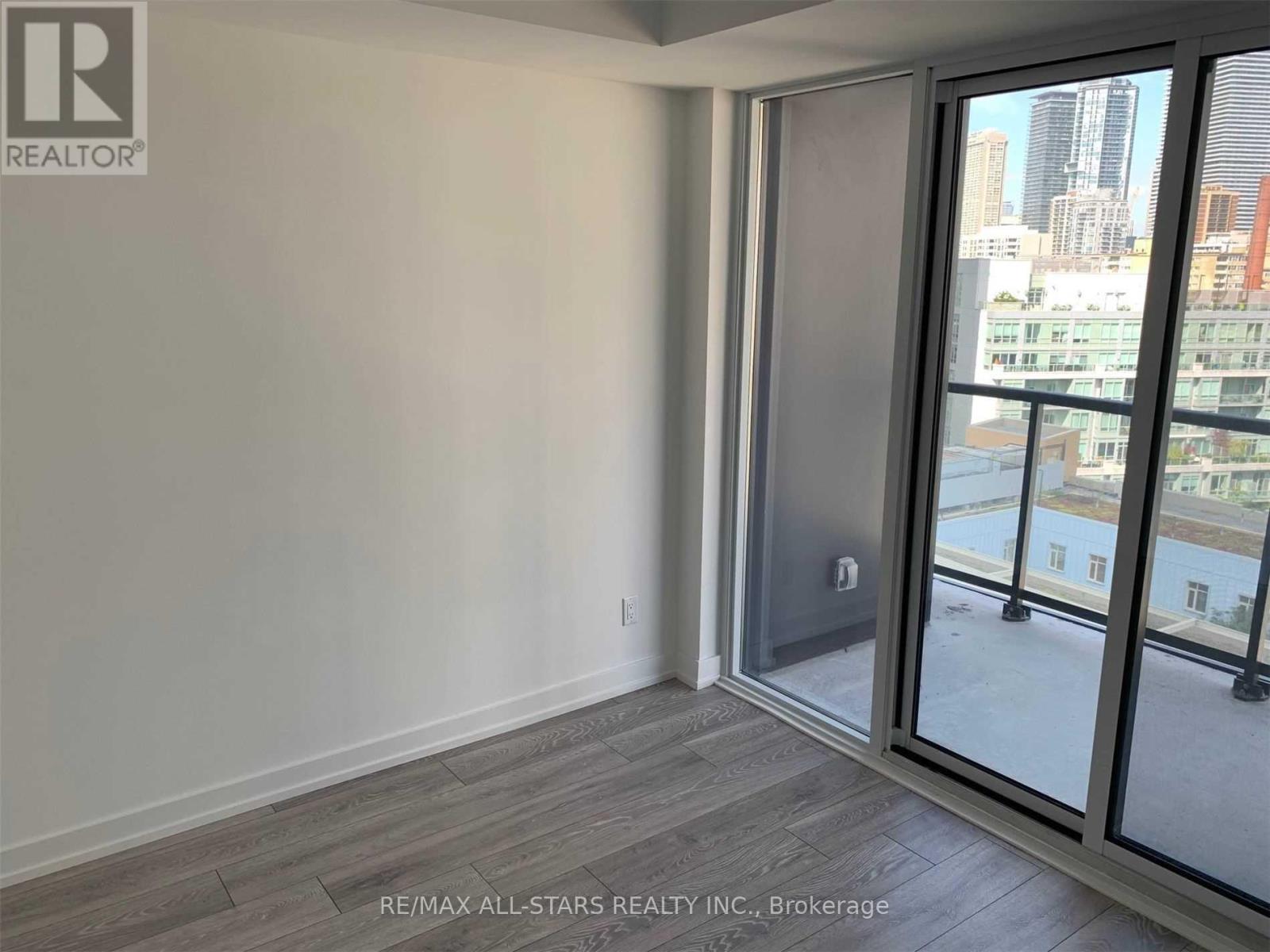 801 - 159 Wellesley Street E, Toronto, Ontario  M4Y 0H5 - Photo 4 - C12753428