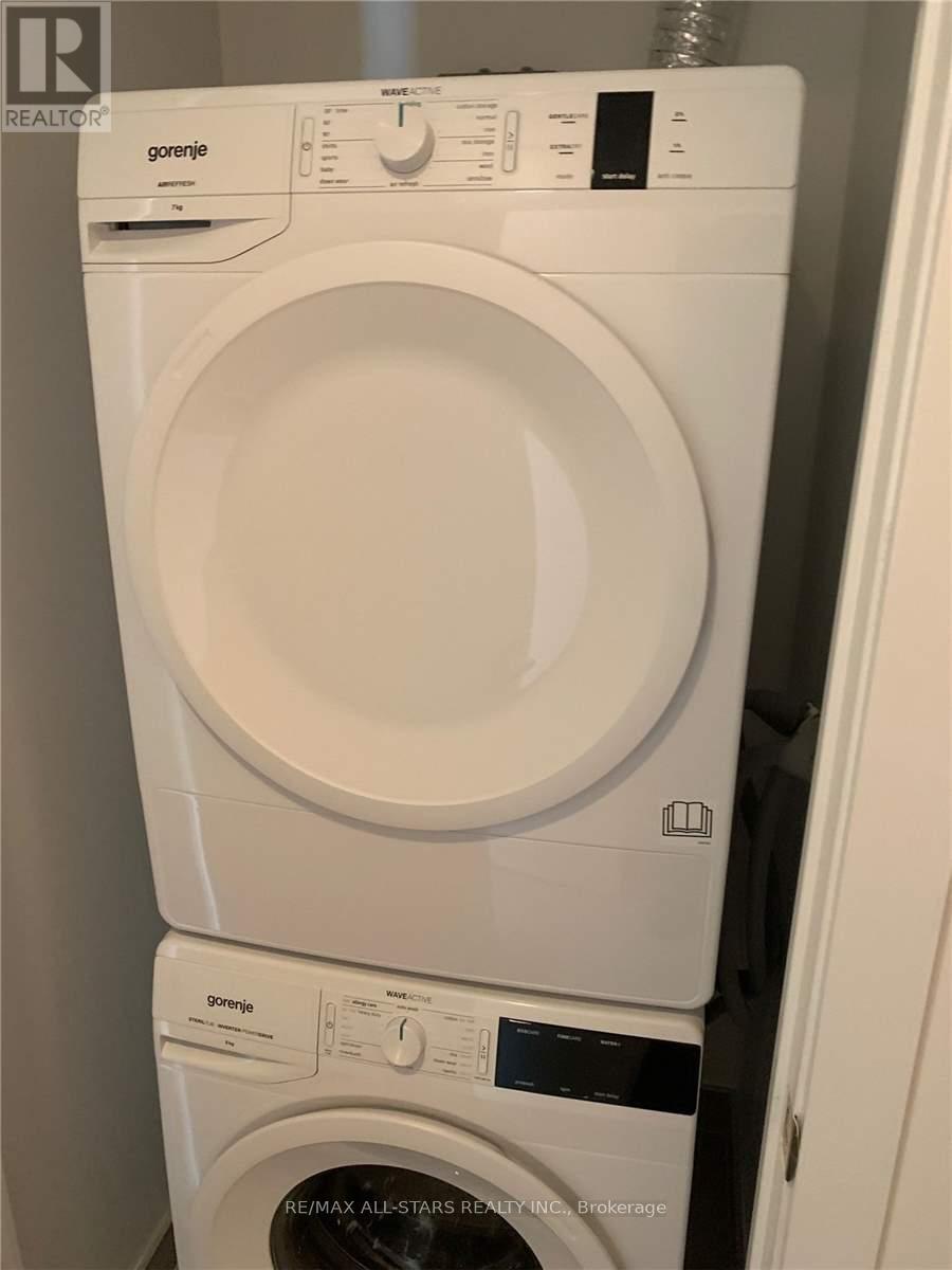 801 - 159 Wellesley Street E, Toronto, Ontario  M4Y 0H5 - Photo 8 - C12753428