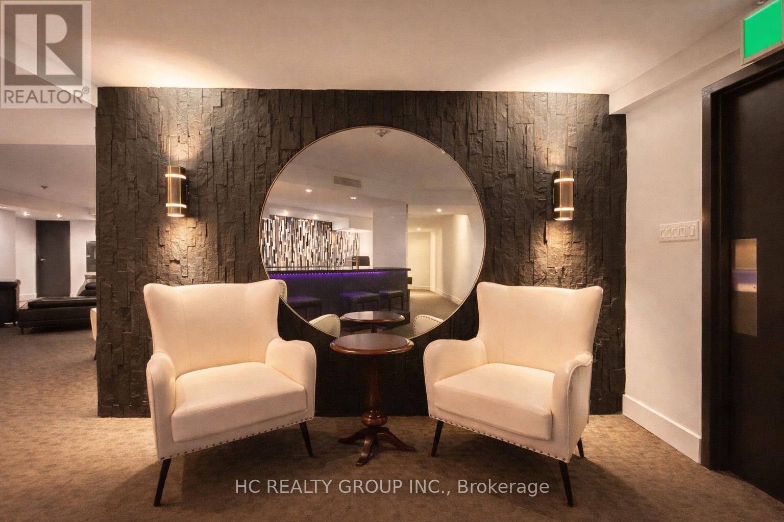 906 - 33 University Avenue, Toronto (Bay Street Corridor), Ontario  M5J 2S7 - Photo 2 - C12753484