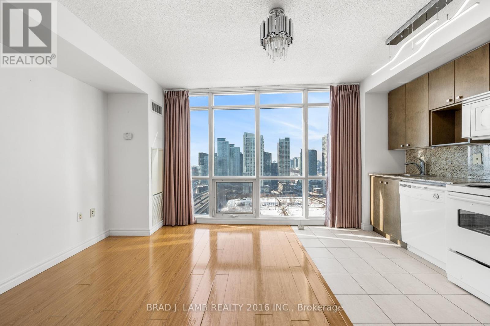 2916 - 11 Brunel Court, Toronto (Waterfront Communities), Ontario  M5V 3Y3 - Photo 12 - C12753494