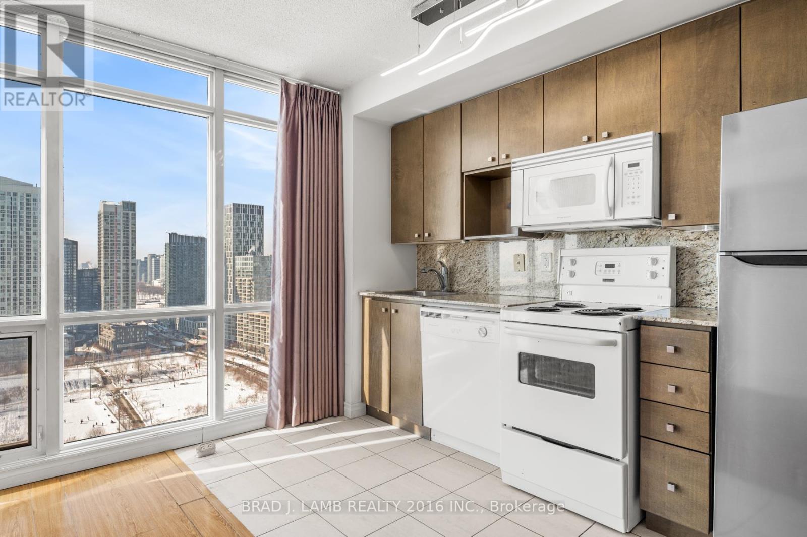 2916 - 11 Brunel Court, Toronto (Waterfront Communities), Ontario  M5V 3Y3 - Photo 13 - C12753494