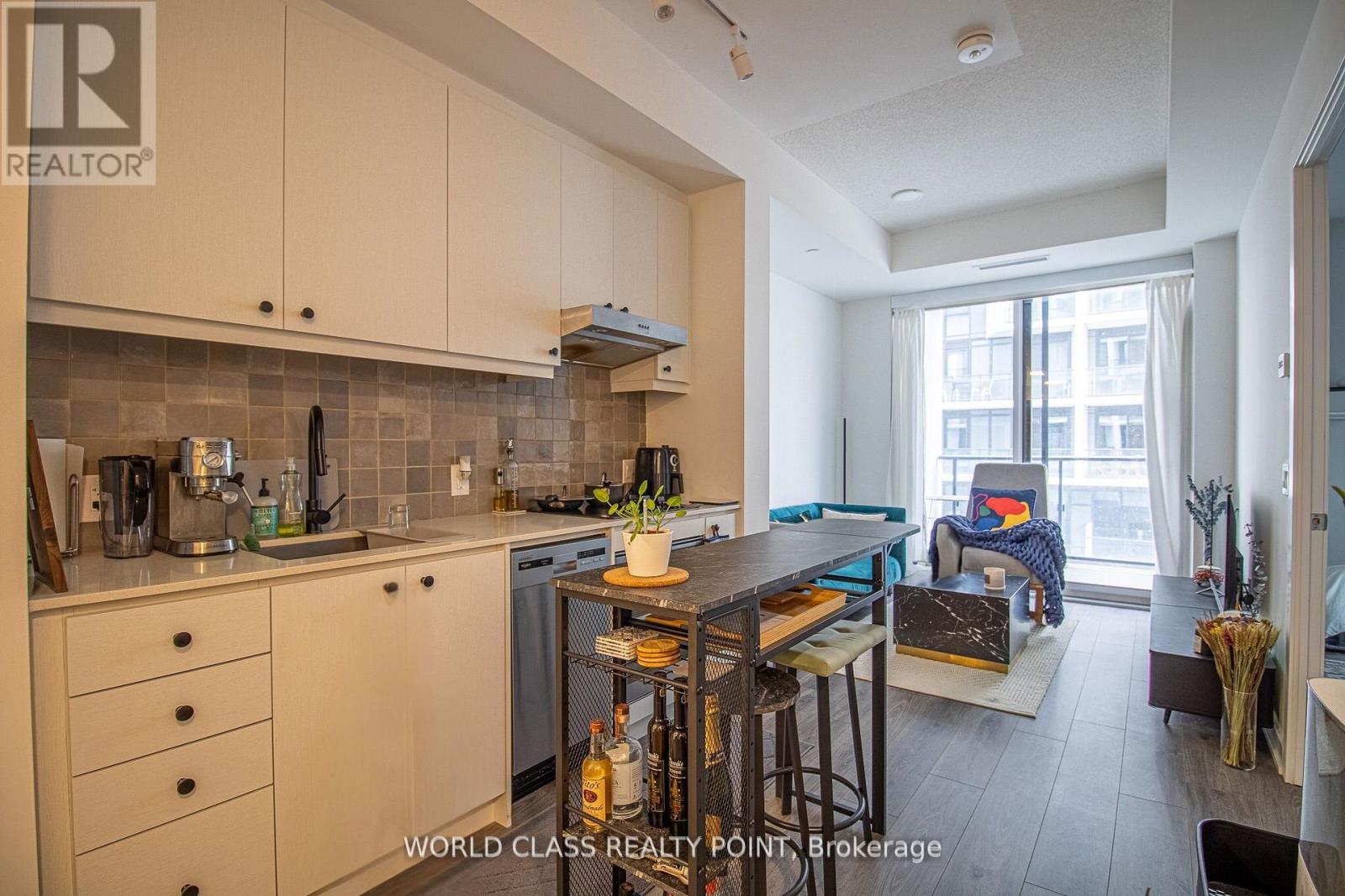 711 - 9 TECUMSETH STREET, Toronto, Ontario