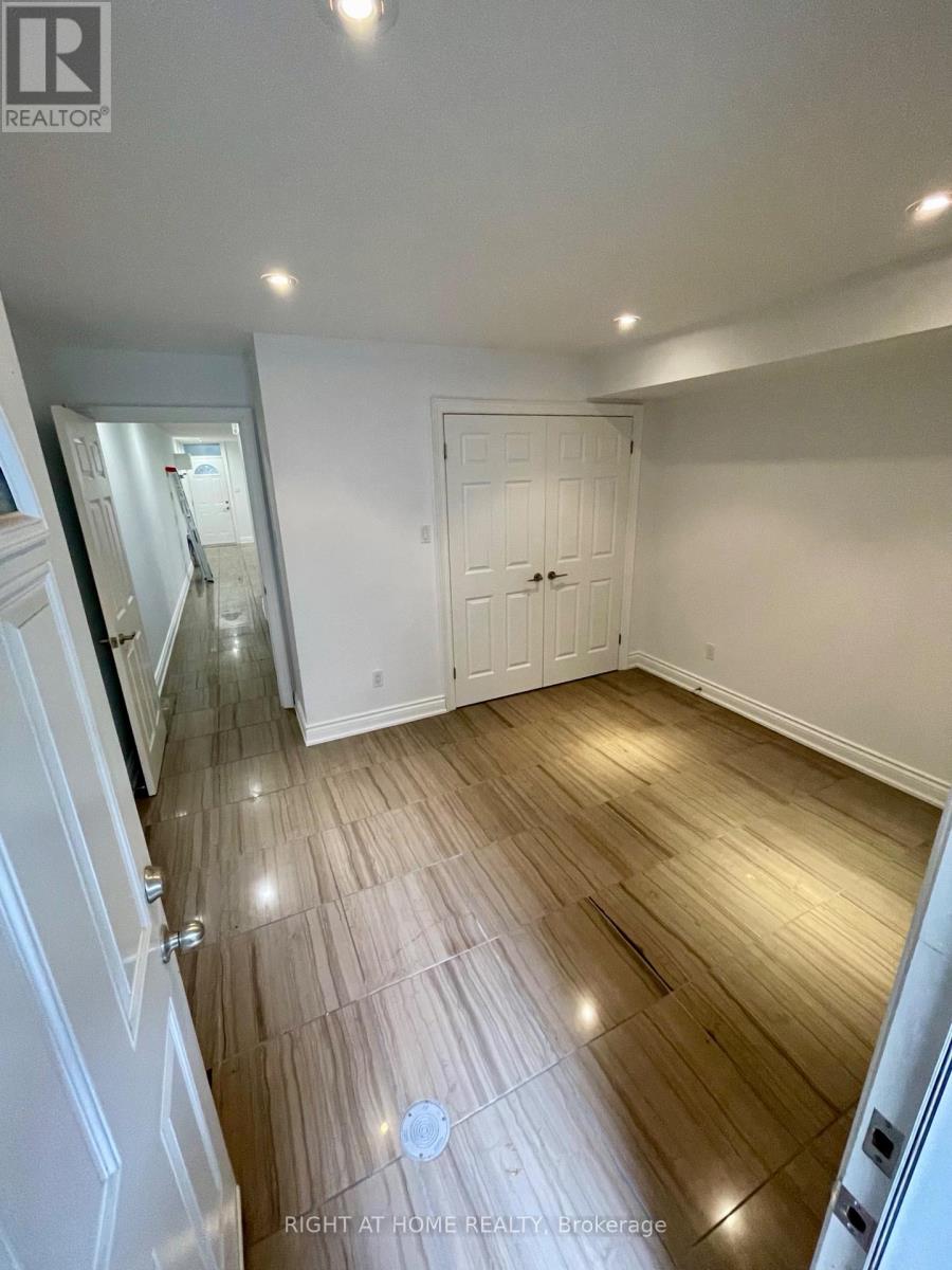 76 Oxford Street, Toronto (Kensington-Chinatown), Ontario  M5T 1P1 - Photo 6 - C12753526