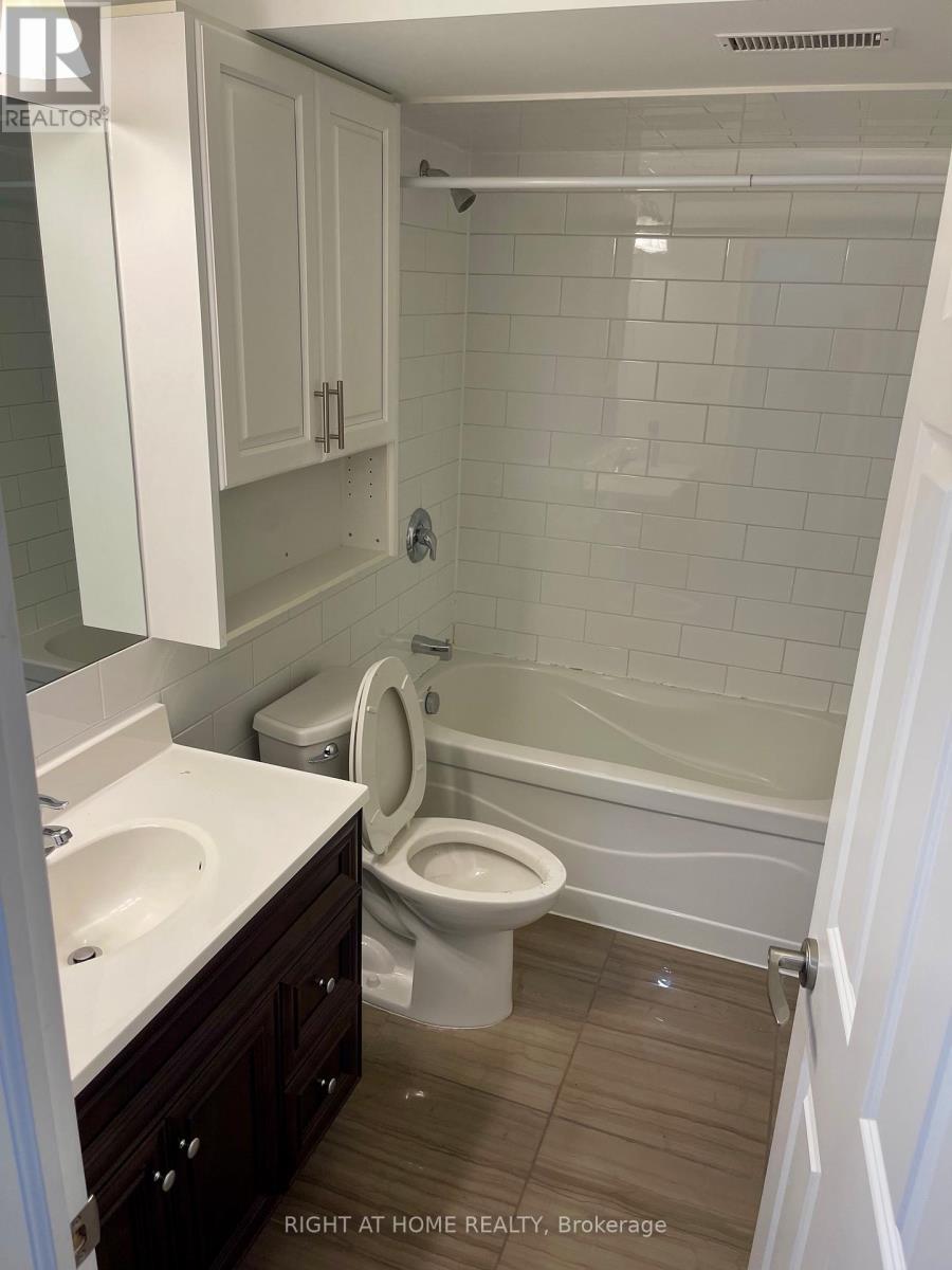 76 Oxford Street, Toronto (Kensington-Chinatown), Ontario  M5T 1P1 - Photo 8 - C12753526