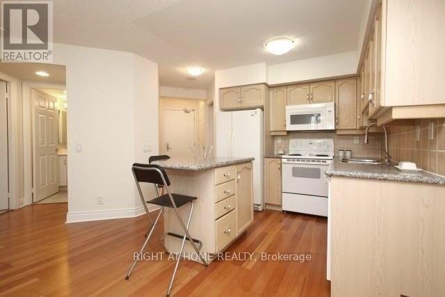 801 - 78 Harrison Garden Boulevard, Toronto (Willowdale East), Ontario  M2N 7E2 - Photo 11 - C12753604