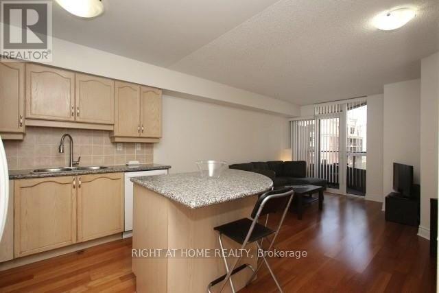 801 - 78 Harrison Garden Boulevard, Toronto (Willowdale East), Ontario  M2N 7E2 - Photo 8 - C12753604