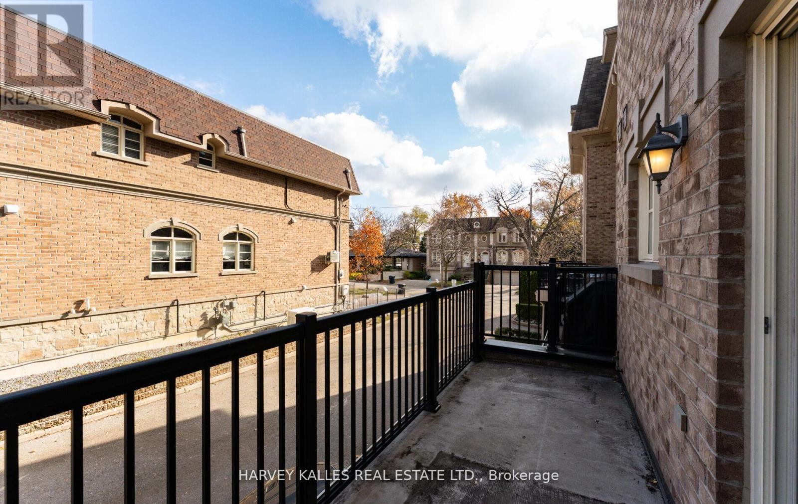 2677a Bathurst Street, Toronto (Bedford Park-Nortown), Ontario  M5N 1S6 - Photo 9 - C12753618