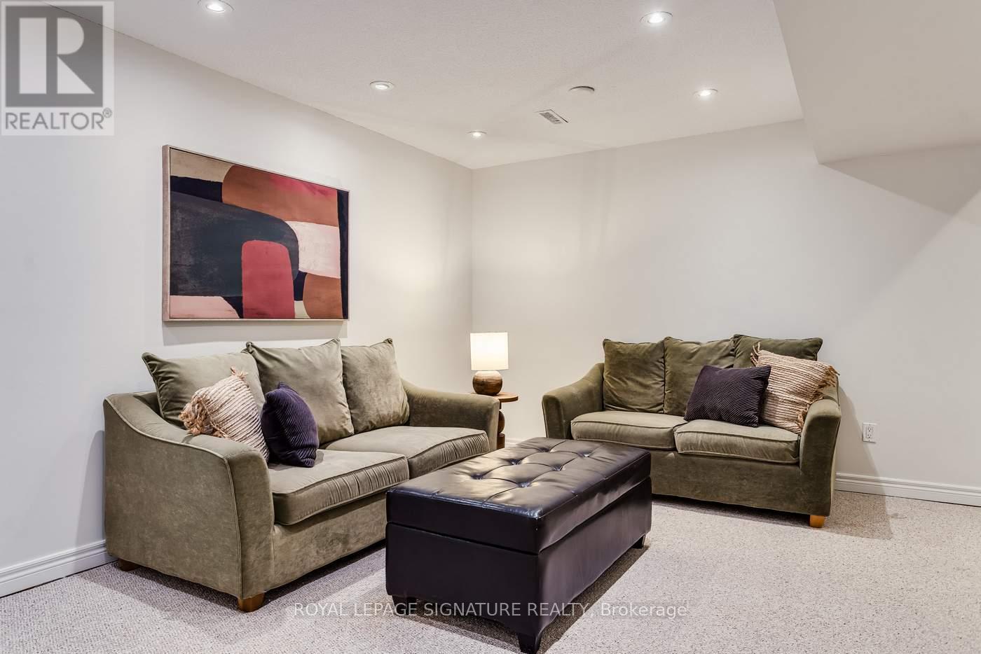 17 Carl Shepway, Toronto, Ontario  M2J 1X3 - Photo 20 - C12753638