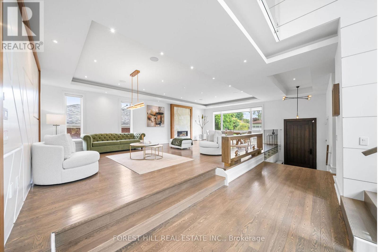 416 Patricia Avenue, Toronto (Newtonbrook West), Ontario  M2R 2M9 - Photo 7 - C12753658