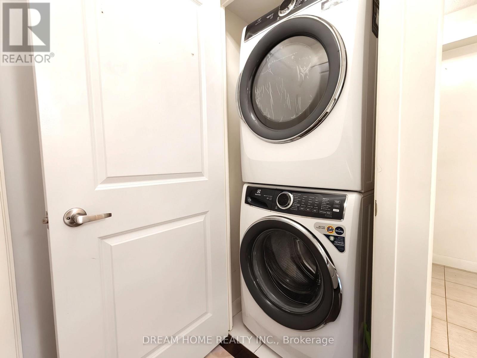 1201 - 5791 Yonge Street, Toronto (Newtonbrook East), Ontario  M2M 0A8 - Photo 15 - C12753674