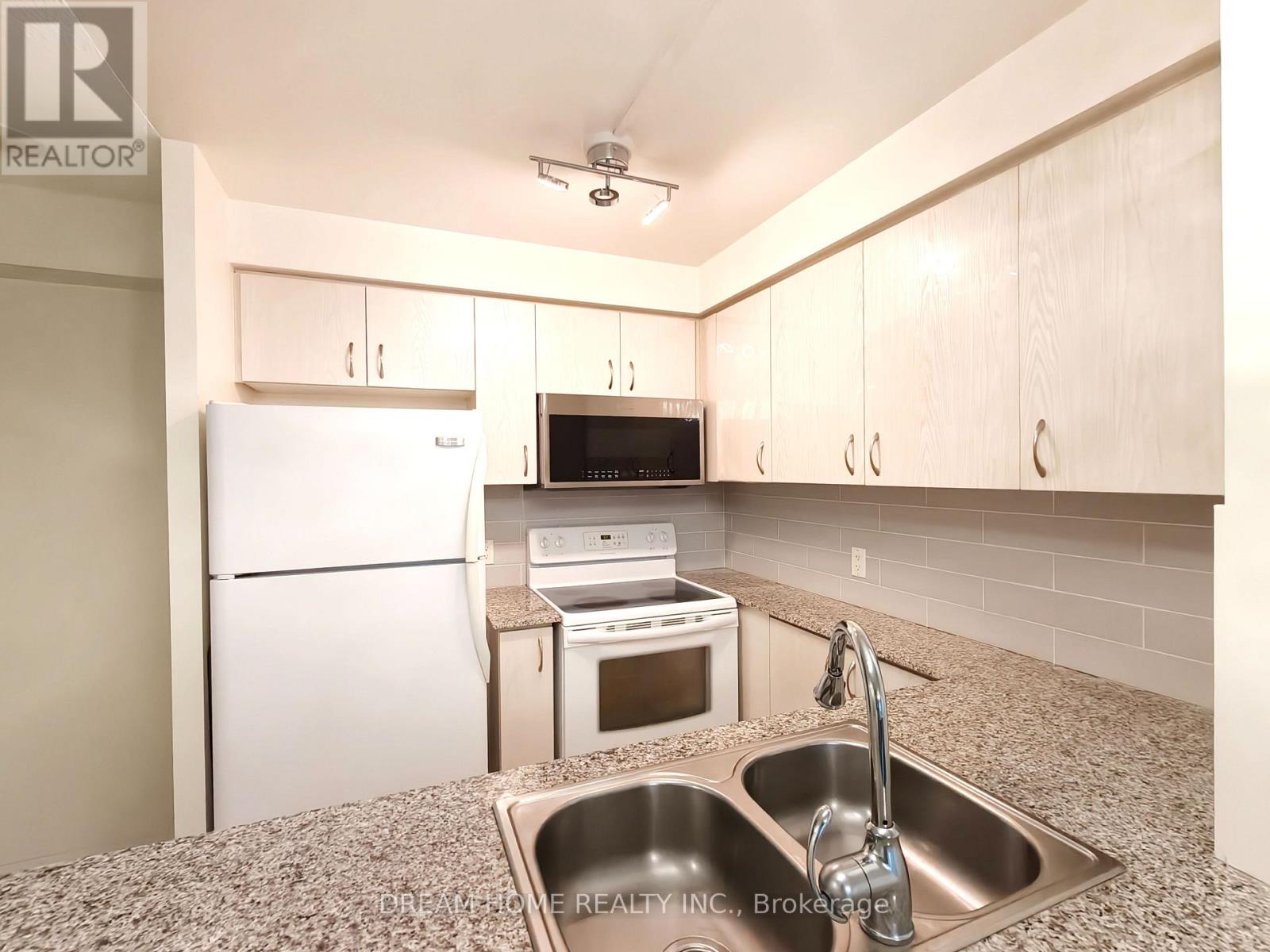 1201 - 5791 Yonge Street, Toronto (Newtonbrook East), Ontario  M2M 0A8 - Photo 8 - C12753674