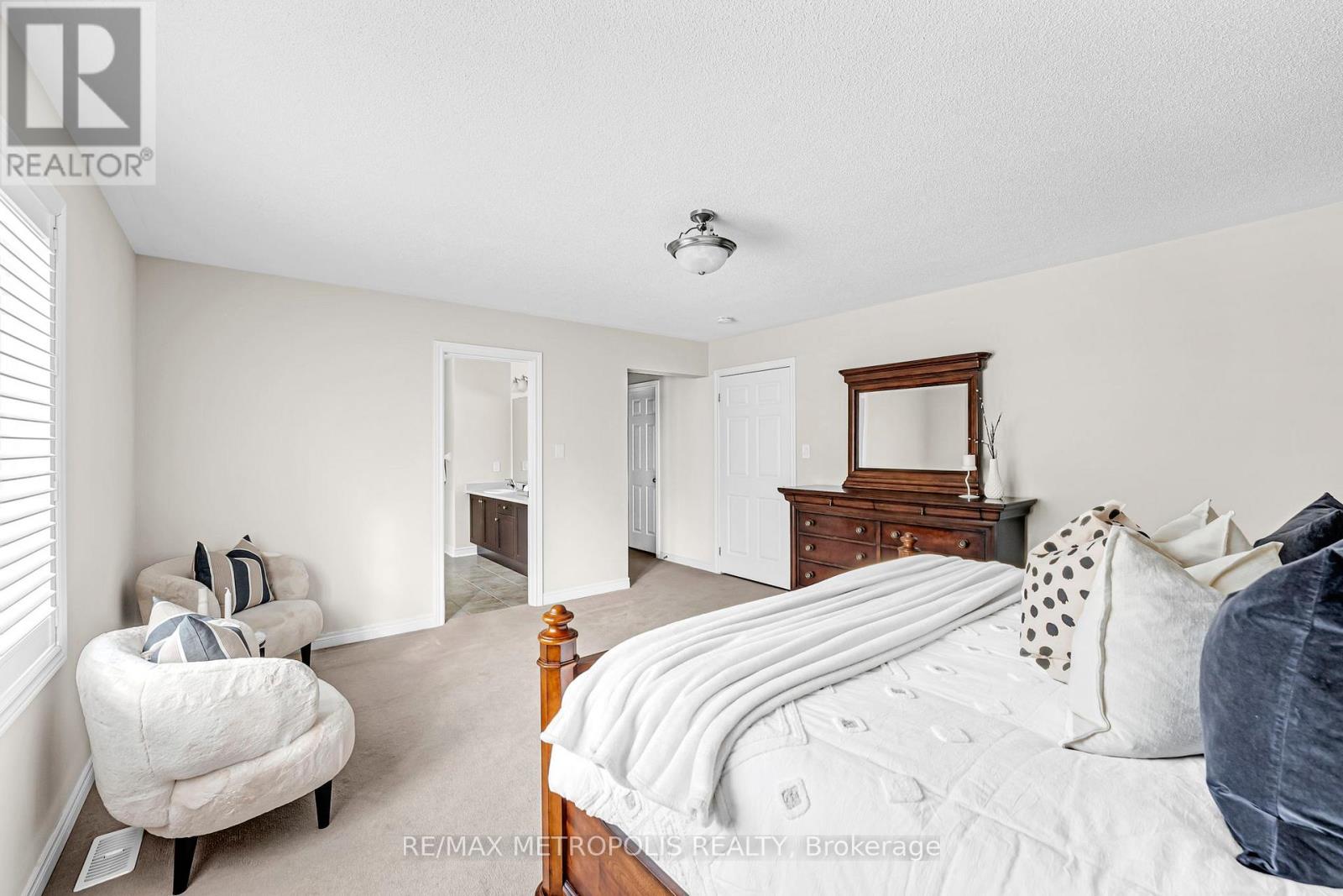 22 Bignell Crescent, Ajax, Ontario  L1Z 0P6 - Photo 18 - E12753472