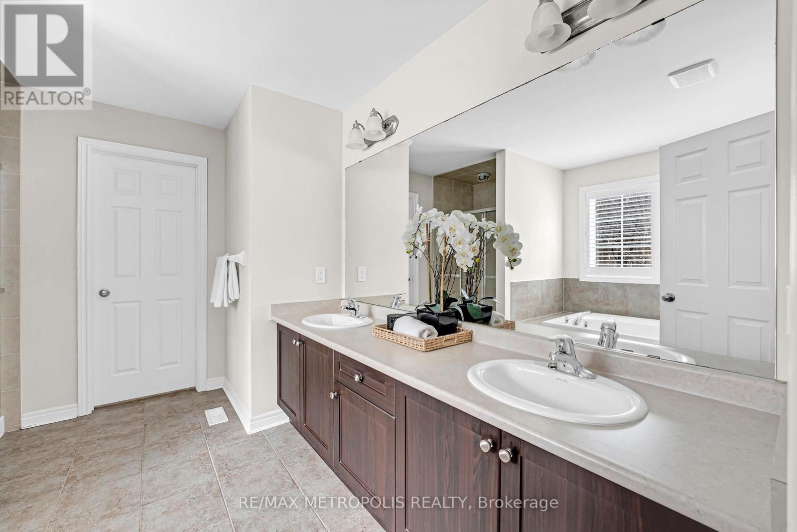 22 Bignell Crescent, Ajax, Ontario  L1Z 0P6 - Photo 19 - E12753472