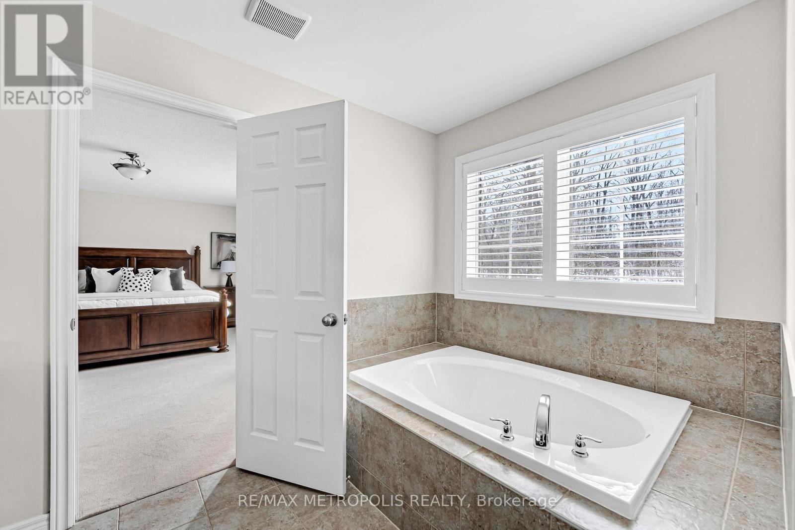 22 Bignell Crescent, Ajax, Ontario  L1Z 0P6 - Photo 20 - E12753472