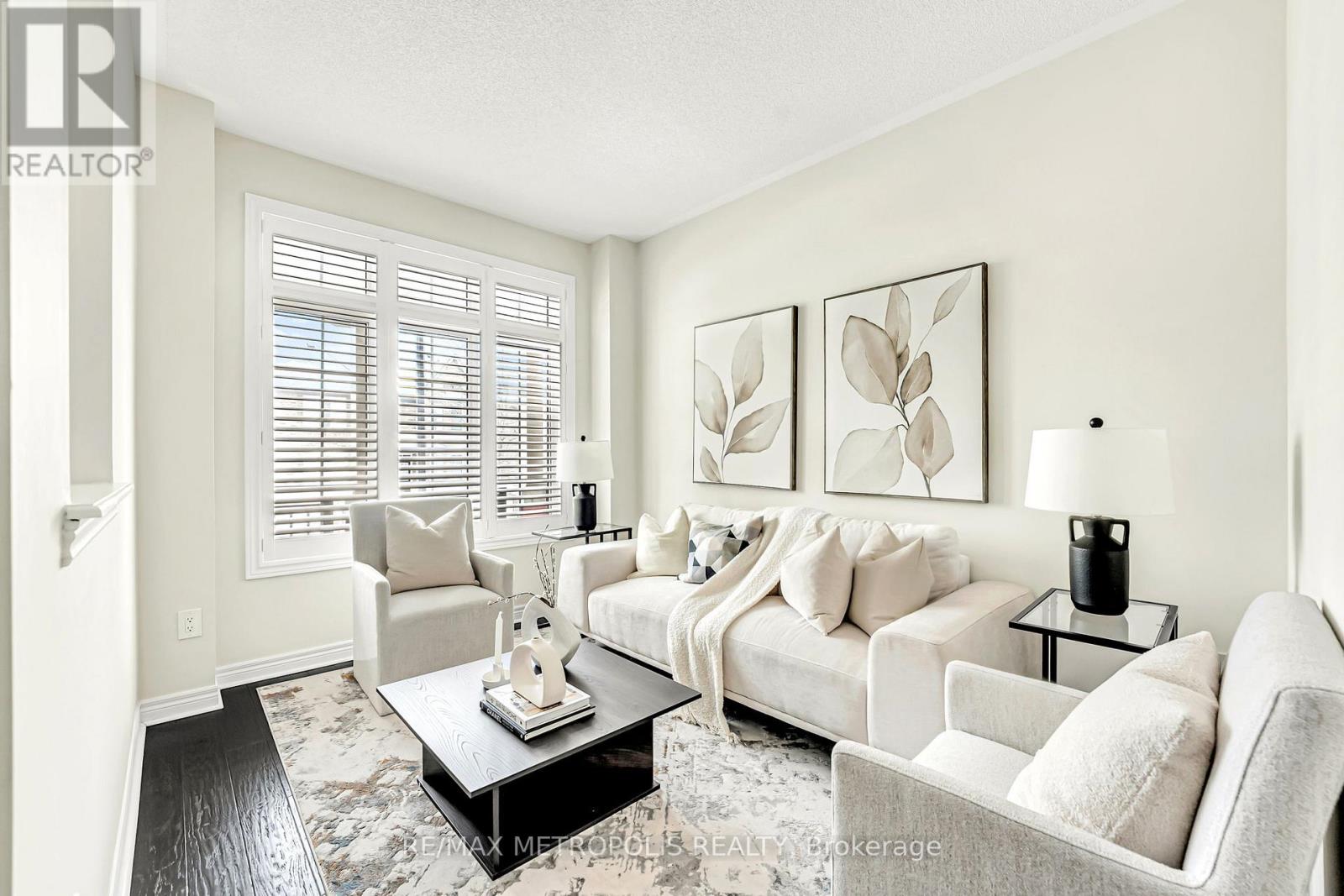 22 Bignell Crescent, Ajax, Ontario  L1Z 0P6 - Photo 5 - E12753472