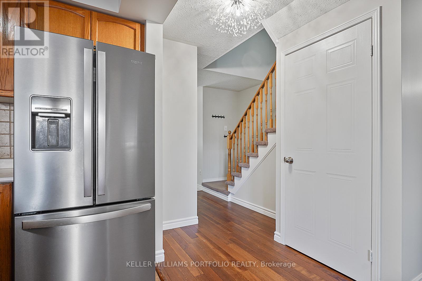 334 Sparrow Circle, Pickering, Ontario  L1V 6Y3 - Photo 15 - E12753508