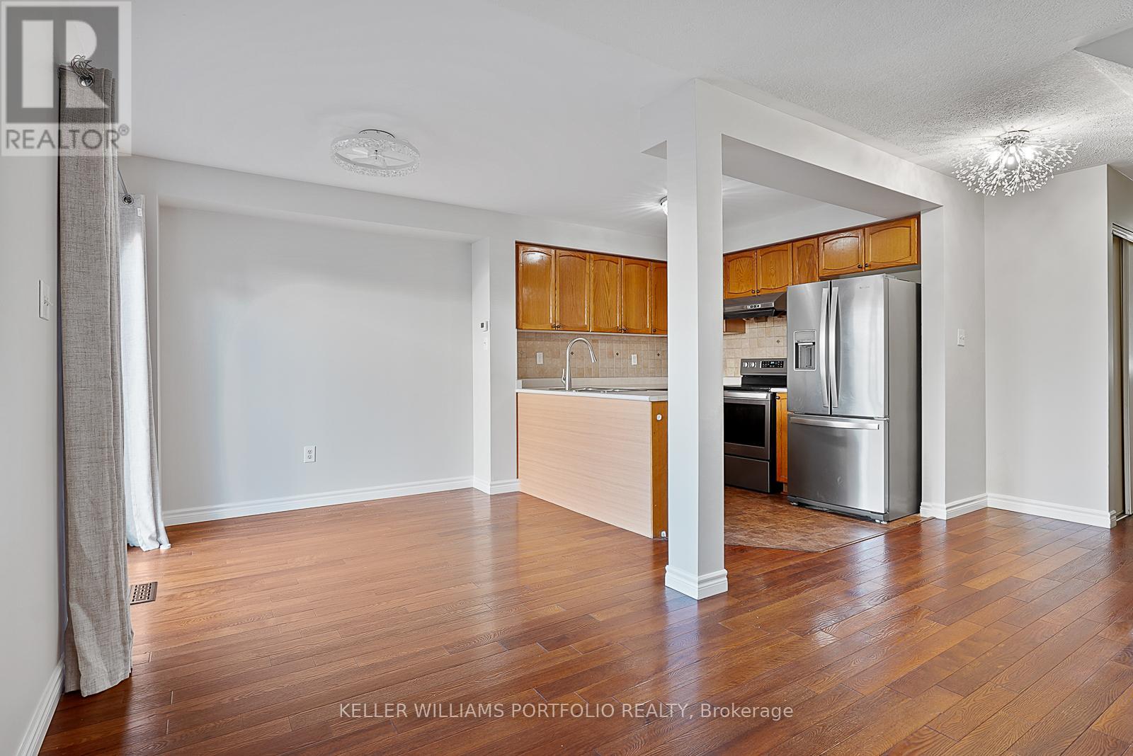 334 Sparrow Circle, Pickering, Ontario  L1V 6Y3 - Photo 17 - E12753508