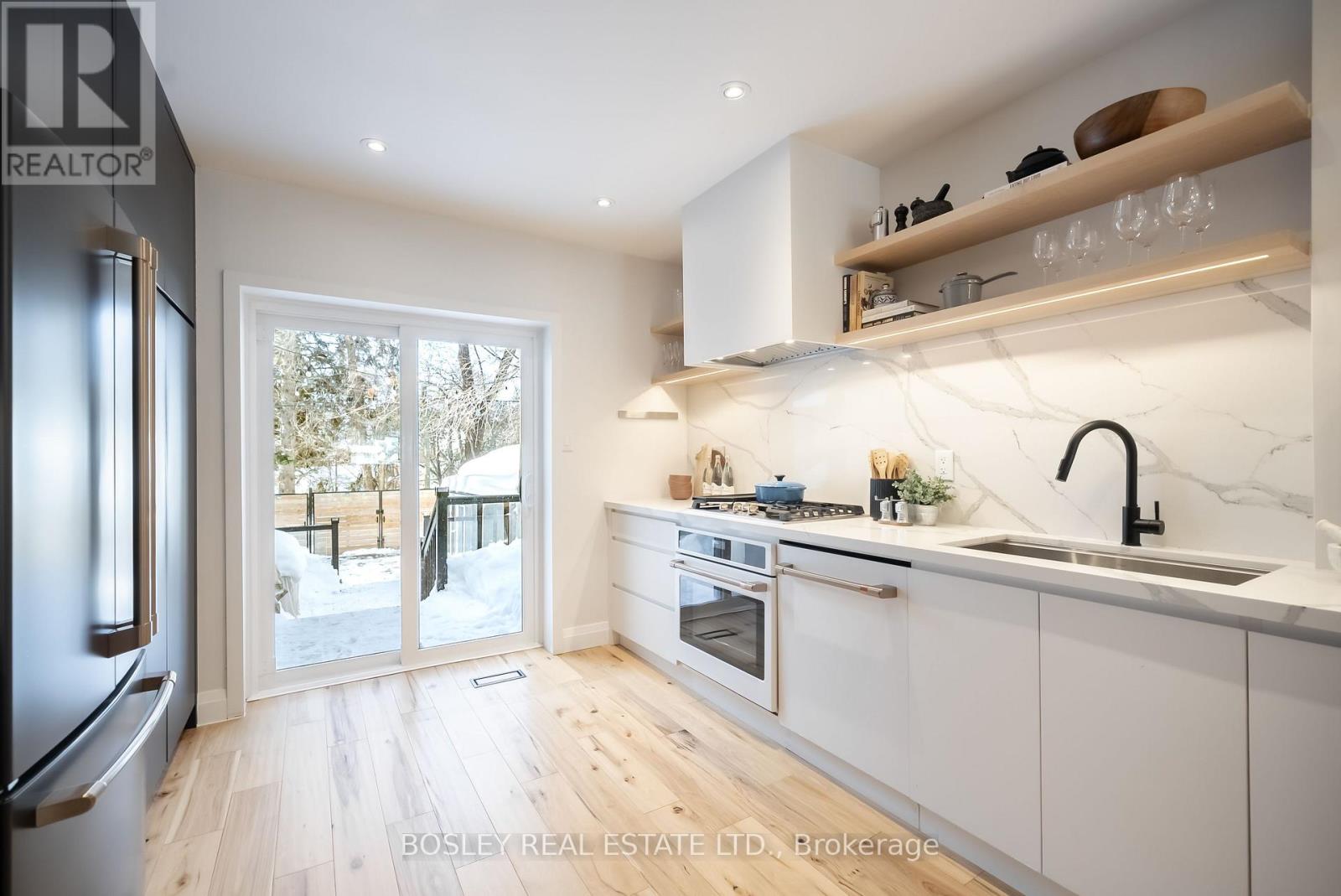 102 Woodfield Road, Toronto, Ontario  M4L 2W6 - Photo 12 - E12753564