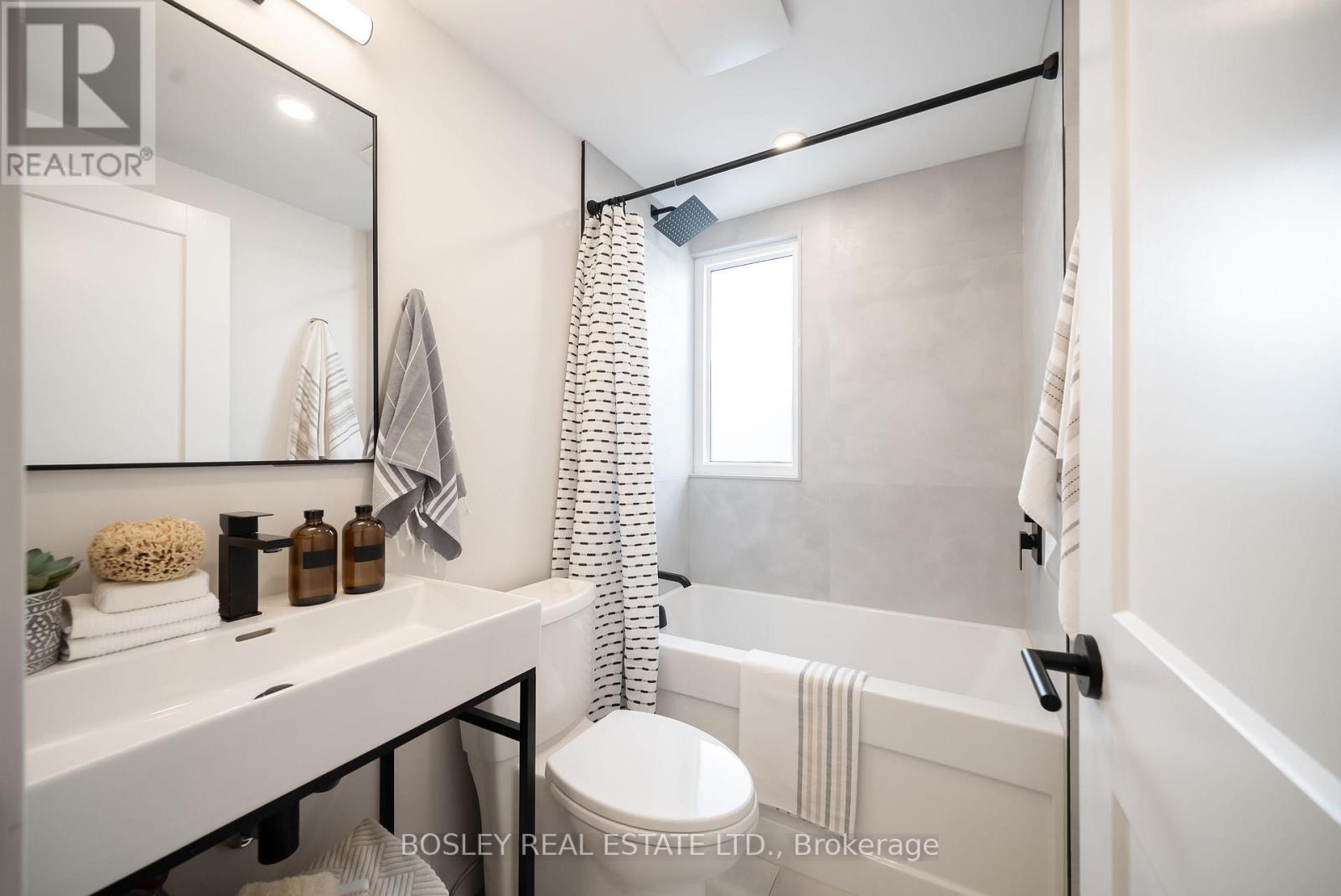 102 Woodfield Road, Toronto, Ontario  M4L 2W6 - Photo 22 - E12753564