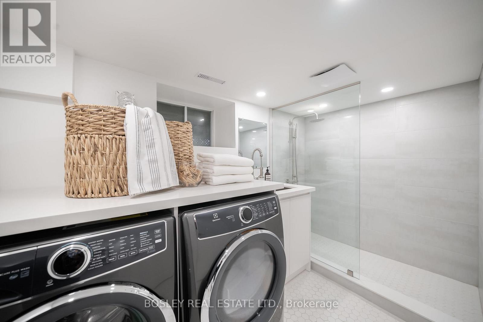 102 Woodfield Road, Toronto, Ontario  M4L 2W6 - Photo 33 - E12753564