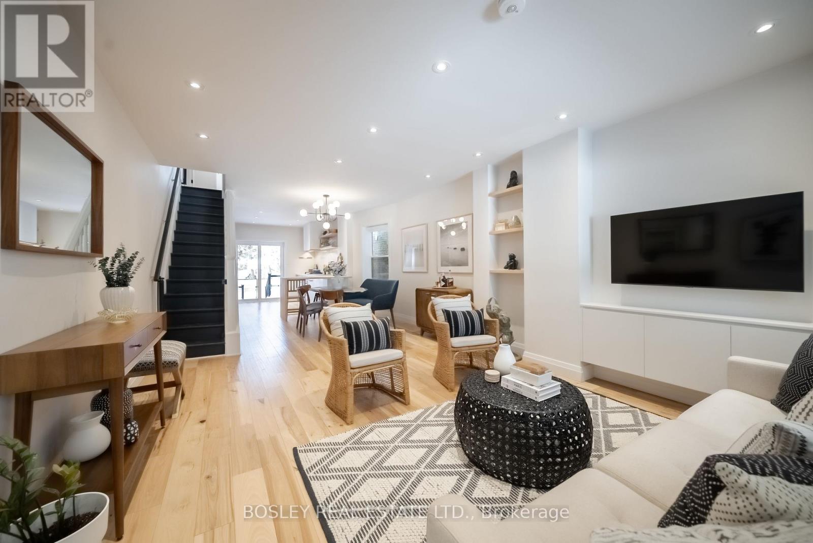 102 Woodfield Road, Toronto, Ontario  M4L 2W6 - Photo 5 - E12753564