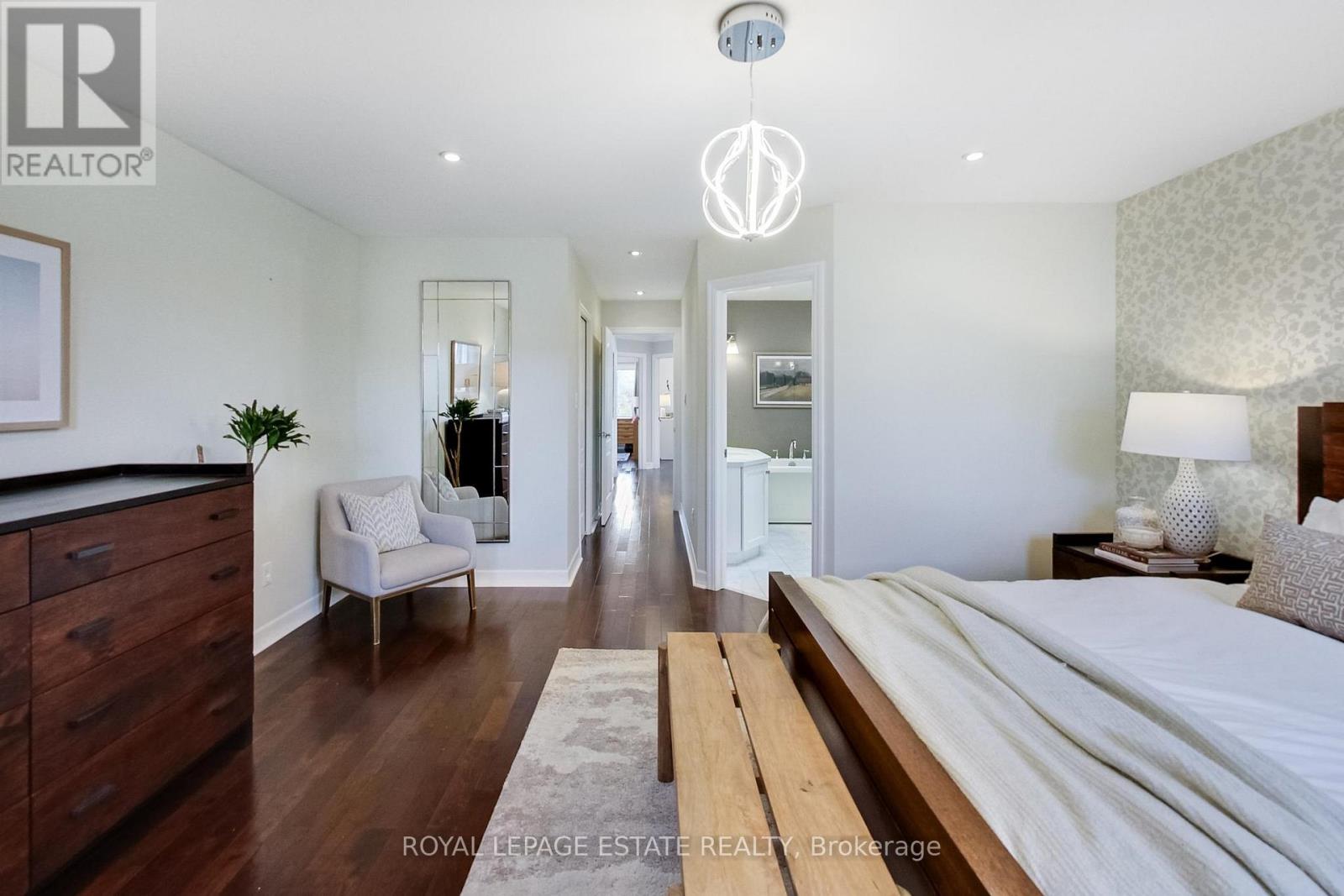 20 Westbrook Avenue, Toronto, Ontario  M4C 2G2 - Photo 19 - E12753610