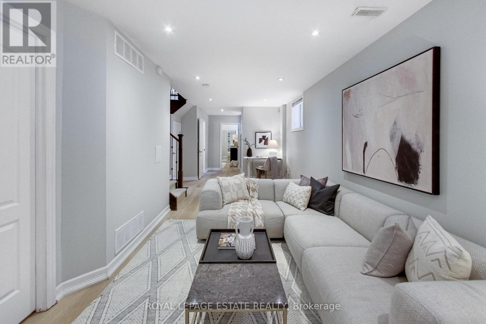 20 Westbrook Avenue, Toronto, Ontario  M4C 2G2 - Photo 27 - E12753610