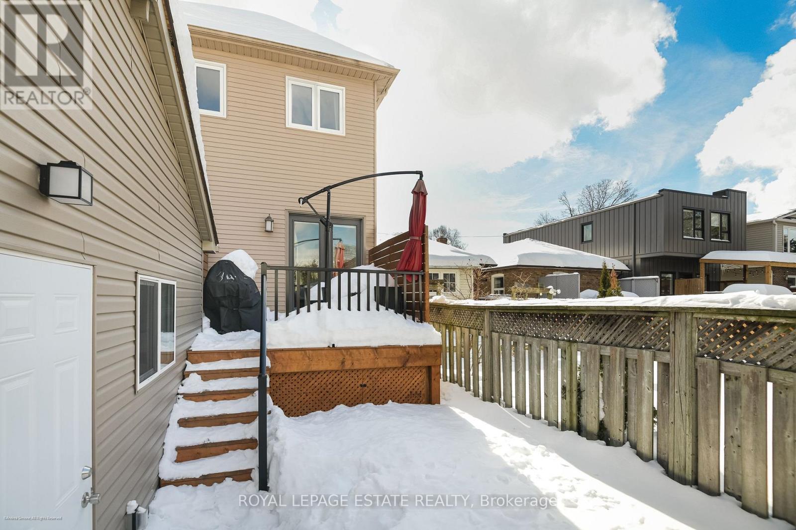 20 Westbrook Avenue, Toronto, Ontario  M4C 2G2 - Photo 31 - E12753610