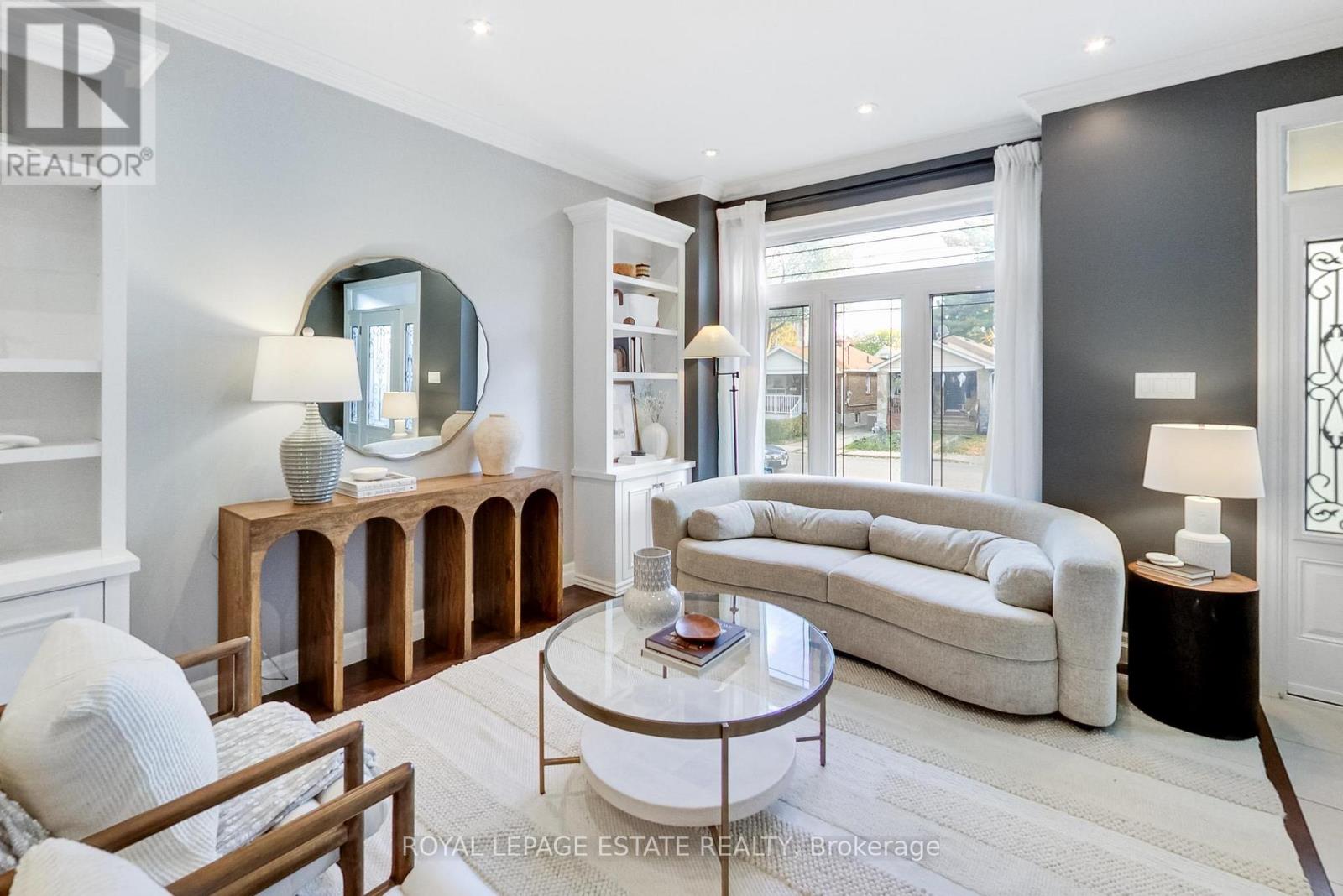 20 Westbrook Avenue, Toronto, Ontario  M4C 2G2 - Photo 4 - E12753610