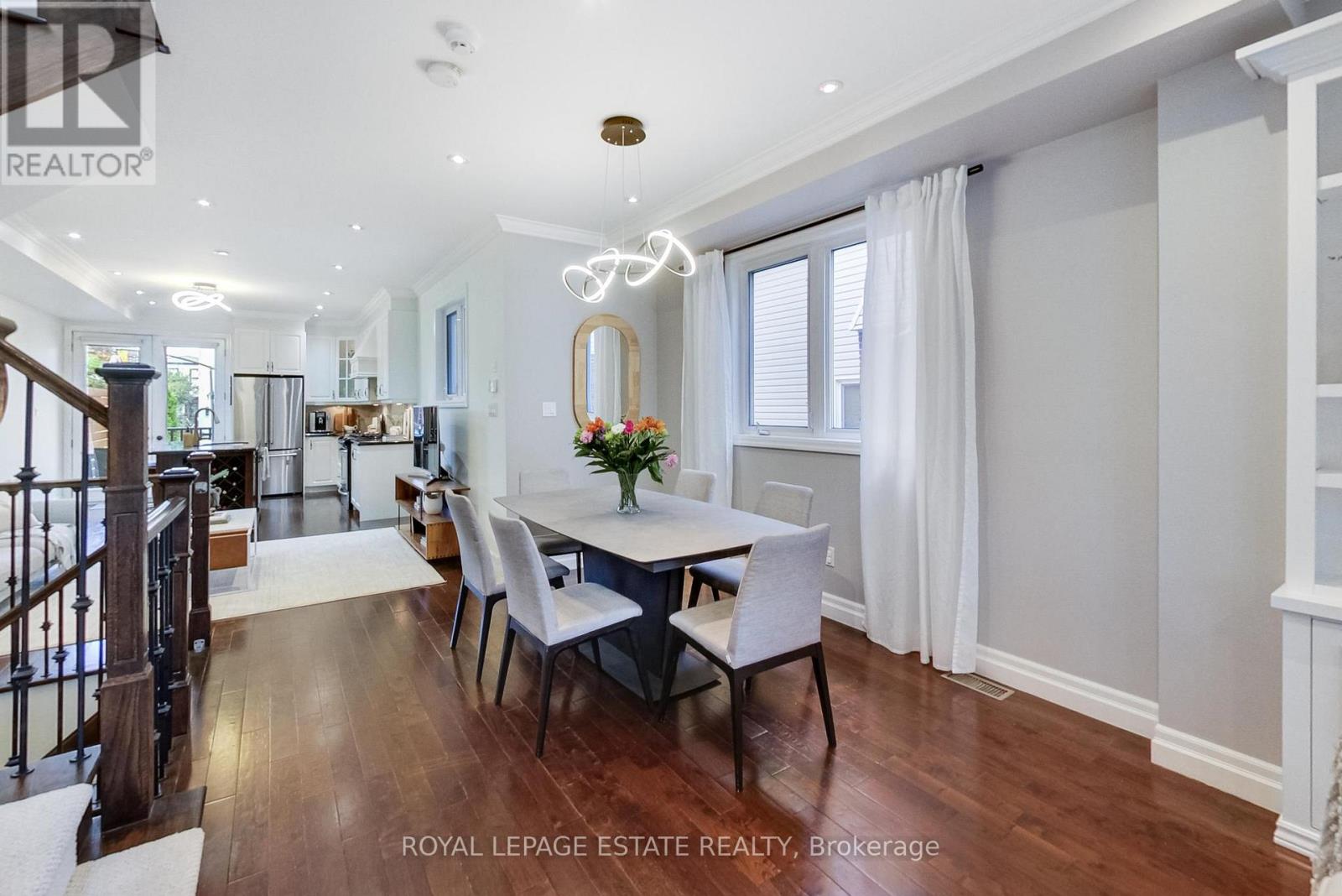 20 Westbrook Avenue, Toronto, Ontario  M4C 2G2 - Photo 6 - E12753610