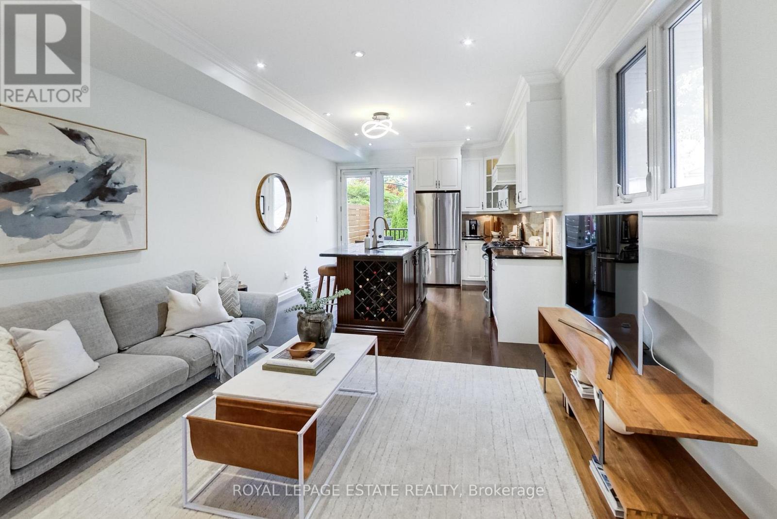 20 Westbrook Avenue, Toronto, Ontario  M4C 2G2 - Photo 9 - E12753610