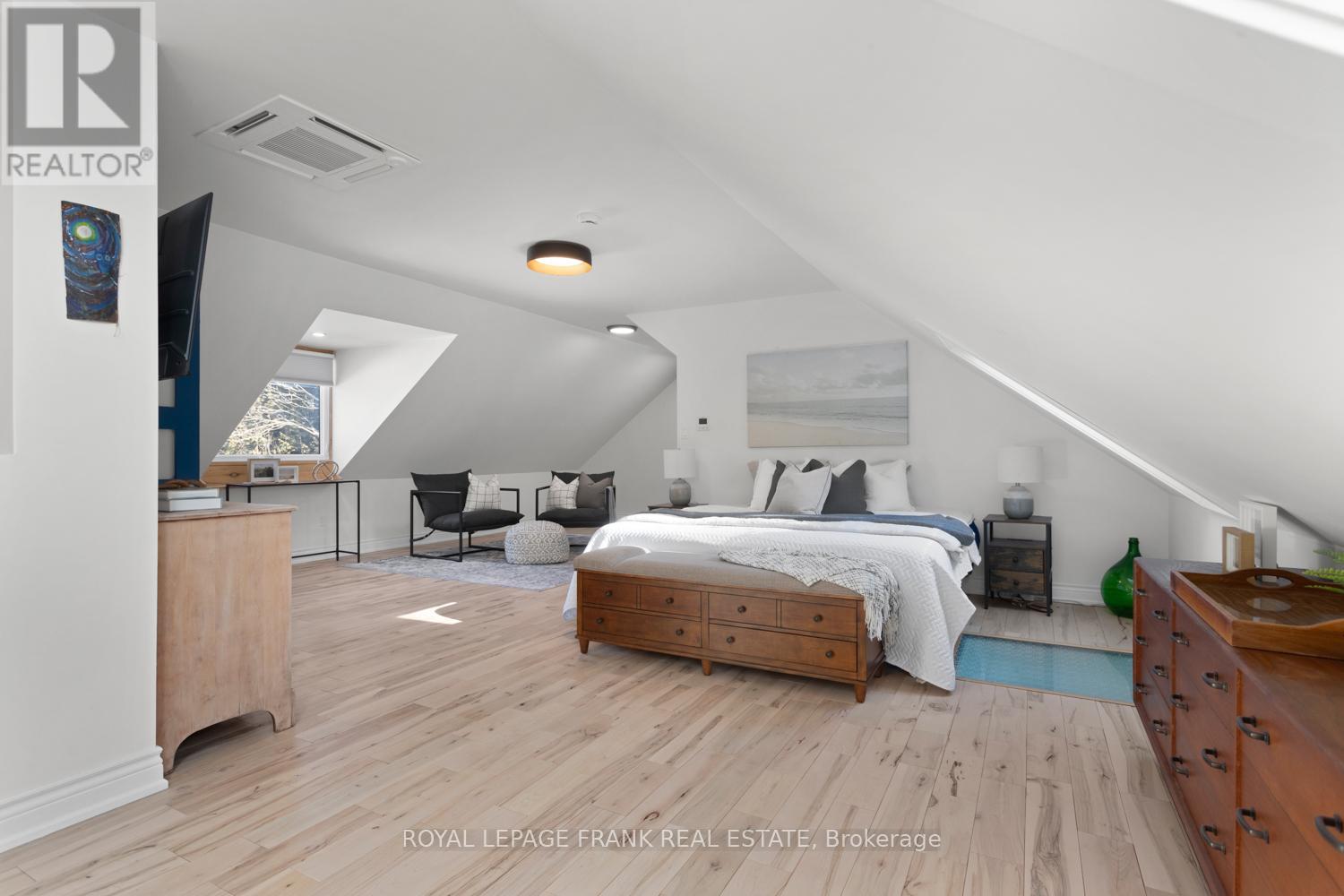 5 Regent Street, Georgina (Pefferlaw), Ontario  L0E 1N0 - Photo 21 - N12753168