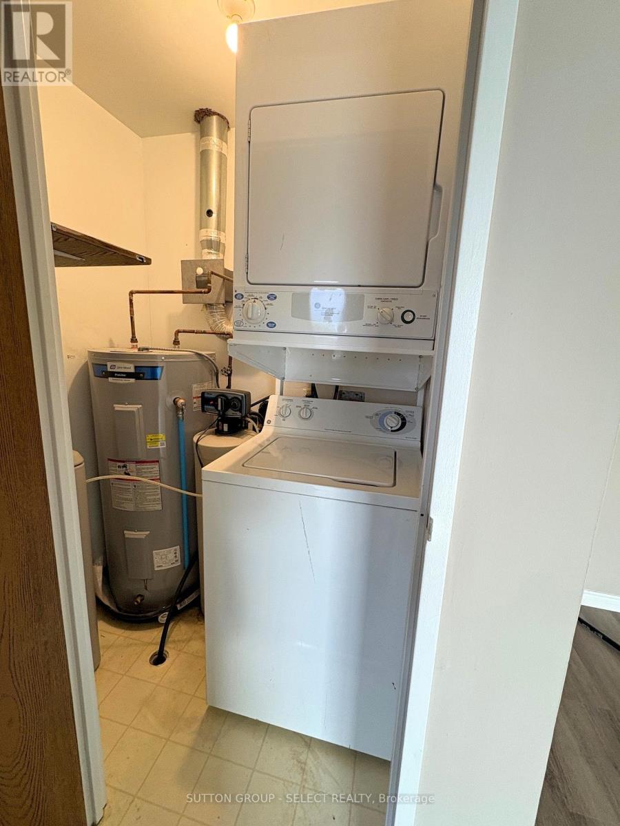 409 - 35 Green Valley Drive, Kitchener, Ontario  N2P 2A5 - Photo 22 - X12675740