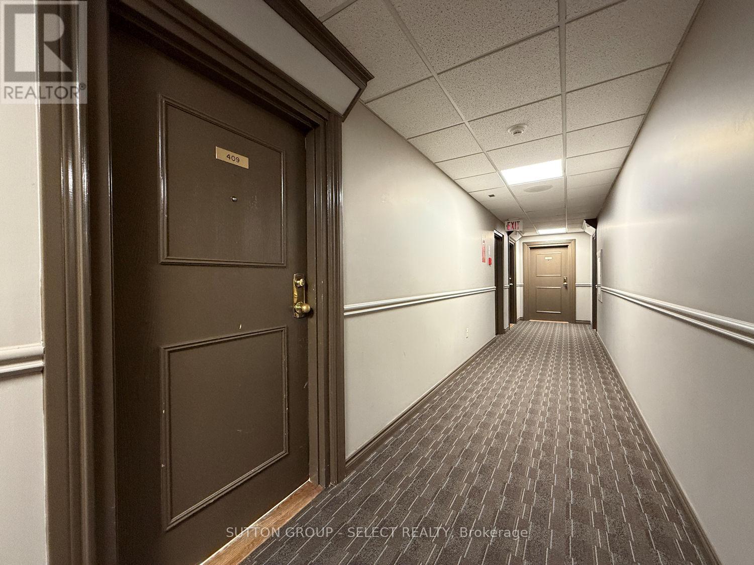 409 - 35 Green Valley Drive, Kitchener, Ontario  N2P 2A5 - Photo 9 - X12675740