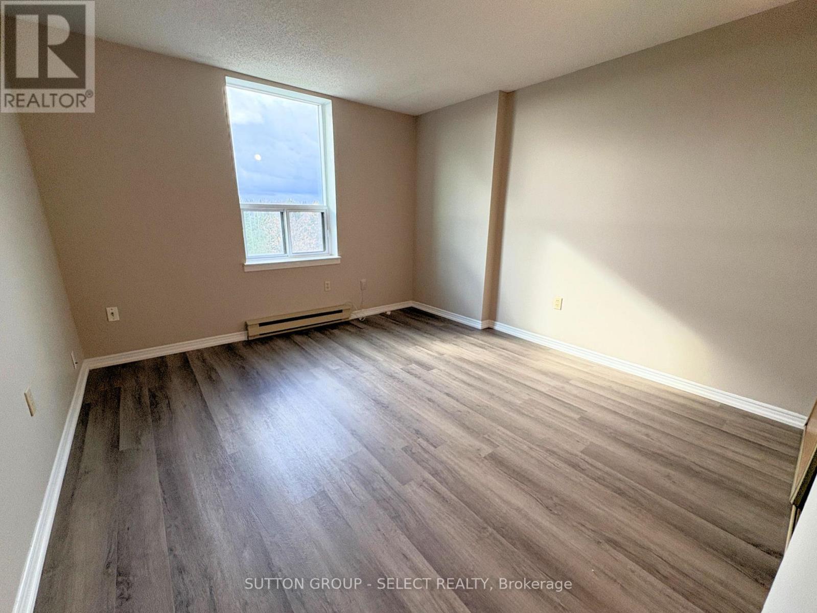 409 - 35 Green Valley Drive, Kitchener, Ontario  N2P 2A5 - Photo 20 - X12675740