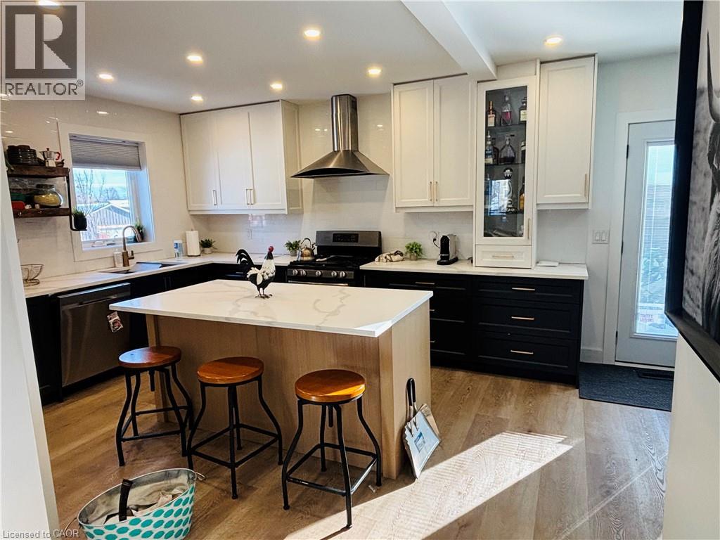 31 WEIR Street S, Hamilton, Ontario